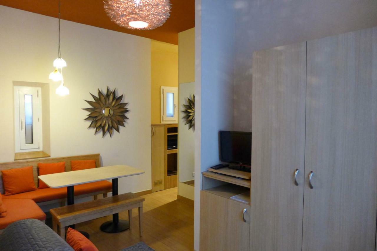 Residence Yolande Cannes Buitenkant foto